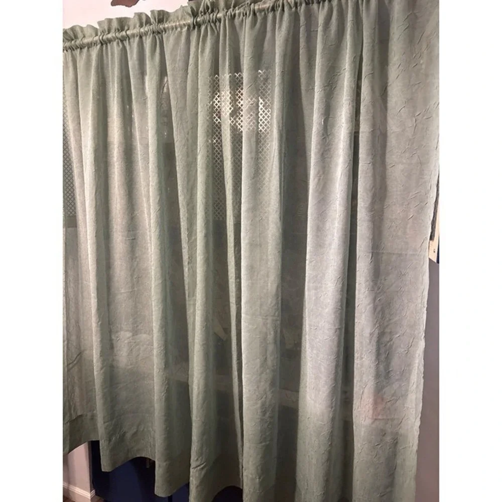 The Unbranded Brand sage green